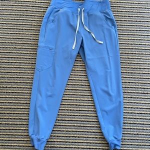 Figs joggers in Ceil Blue